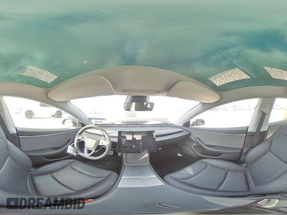 2024 Tesla Model 3 z VIN 5YJ3E1EAXRF741132, wystawiony jako Copart lot #47823795 z przebiegiem 25 183 mil mil oraz Szkody całkowita. Historia ofert i sprzedaży dostępna na DreamBid. Obrazek 12.