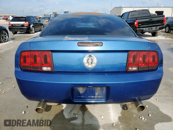 2007 Ford Mustang Deluxe with VIN 1ZVFT80NX75259360, listed as a Copart auction lot 64798625 with 194,209 mi miles and Clean title. Bid and sale history available at DreamBid. Image 6.