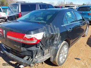 2011 Lincoln MKZ with VIN 3LNHL2GC9BR760335, listed as a IAAI auction lot 41587081 with 178,192 mi miles. Bid and sale history available at carsss.com. Image 4.