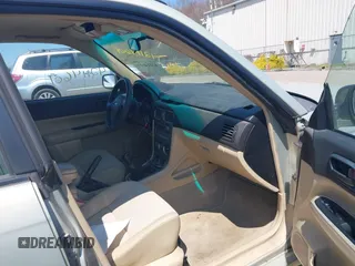 2007 Subaru Forester X with VIN JF1SG63627G723234, listed as a IAAI auction lot 42114601 with 152,810 mi miles. Bid and sale history available at carsss.com. Image 5.