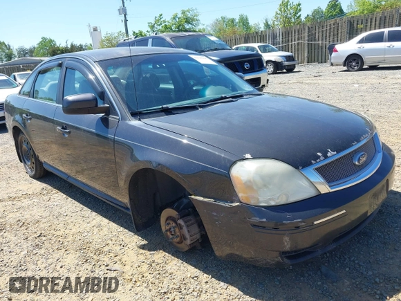 2007 Ford Five Hundred SEL z VIN 1FAHP27197G132805, wystawiony jako IAAI lot #42140296 z przebiegiem 178 724 mil mil oraz . Historia ofert i sprzedaży dostępna na DreamBid. Obrazek 1.