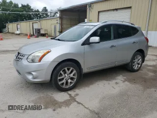 2011 Nissan Rogue SV z VIN JN8AS5MT6BW560965, wystawiony jako Copart lot #57883705 z przebiegiem 58 733 mil mil oraz Czysty tytuł • Clean title. Historia ofert i sprzedaży dostępna na DreamBid. Obrazek 1.