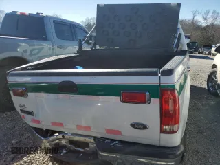 2006 Ford F-250 XL z VIN 1FTSW21536EB81894, wystawiony jako Copart lot #45573005 z przebiegiem 65 722 mil mil oraz Szkoda całkowita • Salvage title. Historia ofert i sprzedaży dostępna na DreamBid. Obrazek 6.