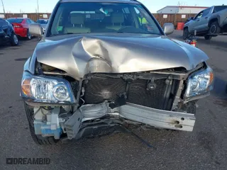 2007 Toyota Highlander w/3rd Row with VIN JTEEP21A570221670, listed as a IAAI auction lot 41250577 with 55,512 mi miles. Bid and sale history available at carsss.com. Image 6.