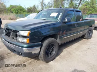 2006 Chevrolet Silverado 1500 LT1 with VIN 1GCEC19T76Z296588, listed as a IAAI auction lot 42094146 with 220,165 mi miles and . Bid and sale history available at DreamBid. Image 2.