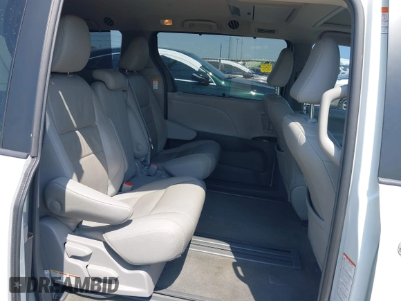 2018 Toyota Sienna XLE Auto Access Seat with VIN 5TDYZ3DC1JS930051, listed as a IAAI auction lot 42110401 with 130,121 mi miles and . Bid and sale history available at DreamBid. Image 8.