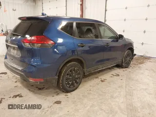 2017 Nissan Rogue SL with VIN 5N1AT2MT1HC794587, listed as a IAAI auction lot 41708715 with 121,017 mi miles. Bid and sale history available at carsss.com. Image 4.