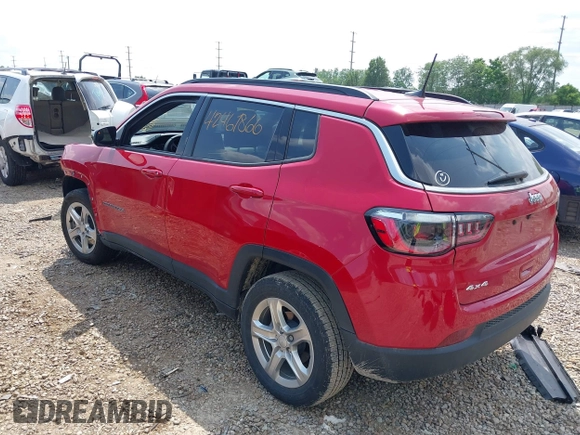 2024 Jeep Compass Latitude z VIN 3C4NJDBN5RT579943, wystawiony jako IAAI lot #42461866 z przebiegiem 18 241 mil mil oraz . Historia ofert i sprzedaży dostępna na DreamBid. Obrazek 3.
