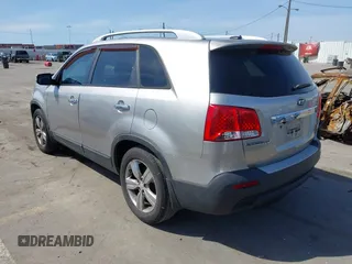 2013 Kia Sorento EX with VIN 5XYKU4A20DG412133, listed as a IAAI auction lot 41826871 with 76,233 mi miles and . Bid and sale history available at carsss.com. Image 3.