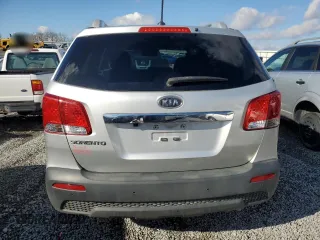 2012 Kia Sorento LX with VIN 5XYKT3A63CG300487, listed as a Copart auction lot 42238505 with 169,756 mi miles and Salvage Title. Bid and sale history available at DreamBid. Image 6.