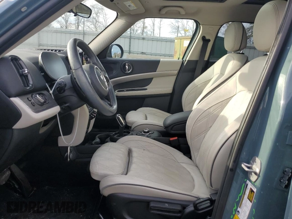 2022 MINI Countryman Cooper S with VIN WMZ53BR00N3N88158, listed as a Copart auction lot 84202874 with 31,888 mi miles and Salvage title. Bid and sale history available at DreamBid. Image 7.