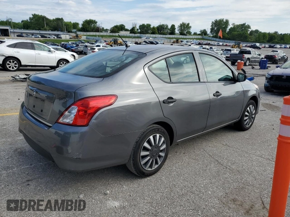 2016 Nissan Versa SV z VIN 3N1CN7AP2GL907254, wystawiony jako Copart lot #58589295 z przebiegiem 91 951 mil mil oraz Czysty tytuł • Clean title. Historia ofert i sprzedaży dostępna na DreamBid. Obrazek 3.