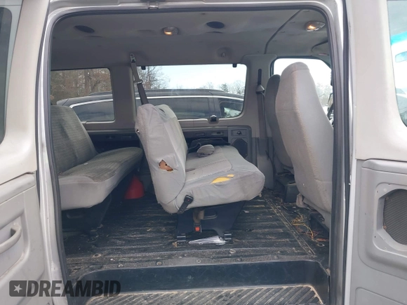 2006 Ford Econoline Passenger XL with VIN 1FBSS31L96DA85262, listed as a IAAI auction lot 41283793 with 325,912 mi miles and . Bid and sale history available at DreamBid. Image 8.
