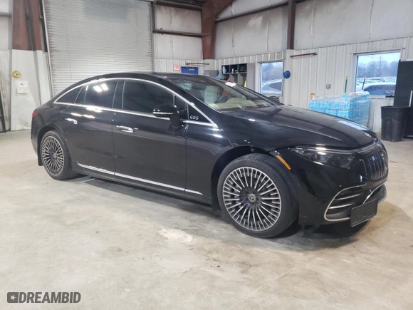 2022 Mercedes-Benz EQS with VIN W1KCG4EB8NA020966, listed as a Copart auction lot 52406925 with 9,507 mi miles and Salvage Title. Bid and sale history available at carsss.com. Image 4.
