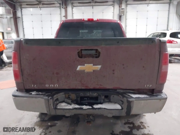 2008 Chevrolet Silverado 1500 LTZ with VIN 3GCEK13MX8G203635, listed as a IAAI auction lot 41569705 with 168,495 mi miles. Bid and sale history available at carsss.com. Image 16.