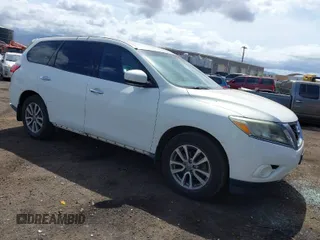 2014 Nissan Pathfinder SL with VIN 5N1AR2MN0EC713381, listed as a IAAI auction lot 40502185 with 127,560 mi miles. Bid and sale history available at carsss.com. Image 1.