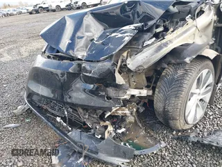 2022 Tesla Model Y Long Range z VIN 7SAYGDEE4NF447985, wystawiony jako IAAI lot #41811782 z przebiegiem 81 973 mil mil oraz . Historia ofert i sprzedaży dostępna na DreamBid. Obrazek 6.