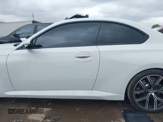 2023 BMW 2 Series 230i z VIN 3MW23CM02P8D39187, wystawiony jako IAAI lot #42207930 z przebiegiem 23 310 mil mil oraz . Historia ofert i sprzedaży dostępna na DreamBid. Obrazek 15.