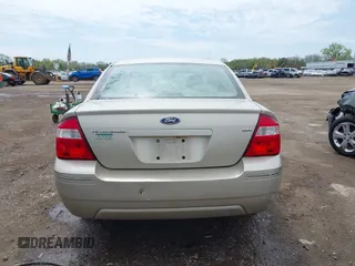 2006 Ford Five Hundred SEL with VIN 1FAFP24186G186073, listed as a IAAI auction lot 42156007 with 283,655 mi miles. Bid and sale history available at carsss.com. Image 16.