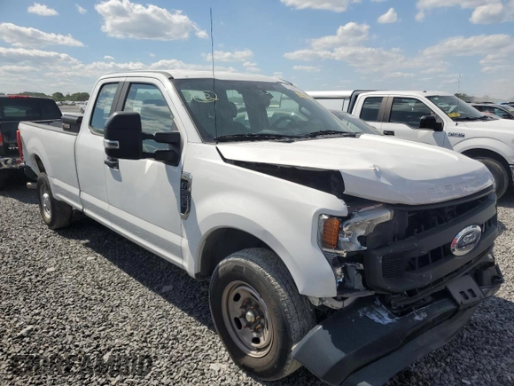 2020 Ford F-250 XL with VIN 1FT7X2A69LED67060, listed as a Copart auction lot 56627325 with 56,924 mi miles and Clean title. Bid and sale history available at DreamBid. Image 4.