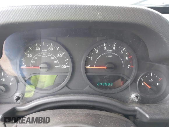 2007 Jeep Wrangler Unlimited X with VIN 1J4GA39137L101321, listed as a IAAI auction lot 42095445 with 243,583 mi miles and . Bid and sale history available at DreamBid. Image 7.