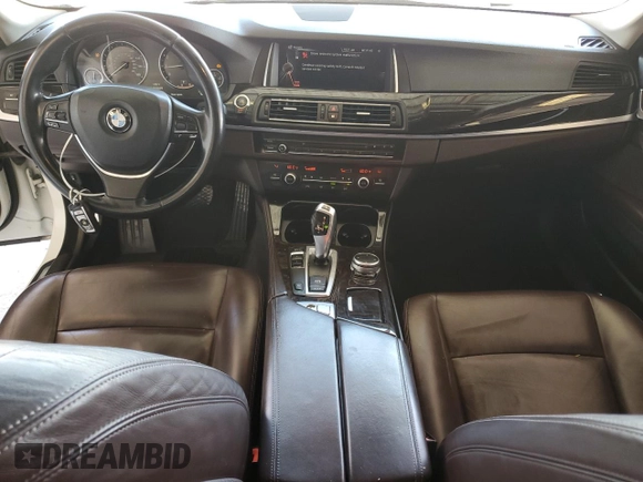 2015 BMW 5 Series 528i z VIN WBA5A5C59FD515178, wystawiony jako Copart lot #58083675 z przebiegiem 170 333 mil mil oraz Szkoda całkowita • Salvage title. Historia ofert i sprzedaży dostępna na DreamBid. Obrazek 8.