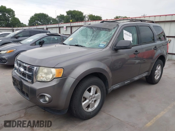 2010 Ford Escape XLT с VIN 1FMCU9D78AKB95229, выставлен на аукционе IAAI как лот 42366349 с пробегом 152 077 миль миль и . История ставок и продаж доступна на DreamBid. Изображение 20.