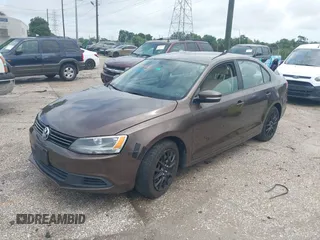 2012 Volkswagen Jetta SE z VIN 3VWDP7AJXCM104958, wystawiony jako IAAI lot #42231862 z przebiegiem 158 248 mil mil oraz . Historia ofert i sprzedaży dostępna na DreamBid. Obrazek 2.