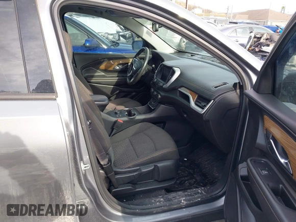 2020 GMC Terrain SLE with VIN 3GKALTEV5LL190178, listed as a IAAI auction lot 41424867 with 43,885 mi miles. Bid and sale history available at carsss.com. Image 5.