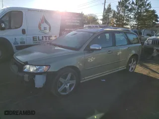 2009 Volvo V50 2.5T R-Design with VIN YV1MJ672692461823, listed as a Copart auction lot 78099044 with 110,331 mi miles and Salvage Title. Bid and sale history available at carsss.com. Image 1.
