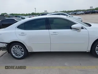 2016 Lexus ES with VIN JTHBK1GGXG2242903, listed as a IAAI auction lot 41911044 with 84,278 mi miles. Bid and sale history available at carsss.com. Image 14.