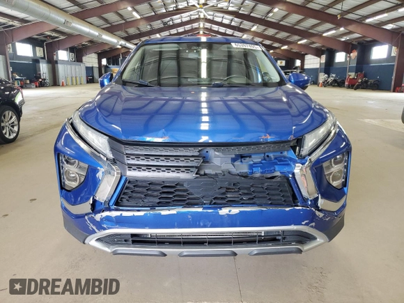 2022 Mitsubishi Eclipse Cross SE with VIN JA4ATWAA6NZ003651, listed as a Copart auction lot 65397405 with 220,238 mi miles and Clean title. Bid and sale history available at DreamBid. Image 5.