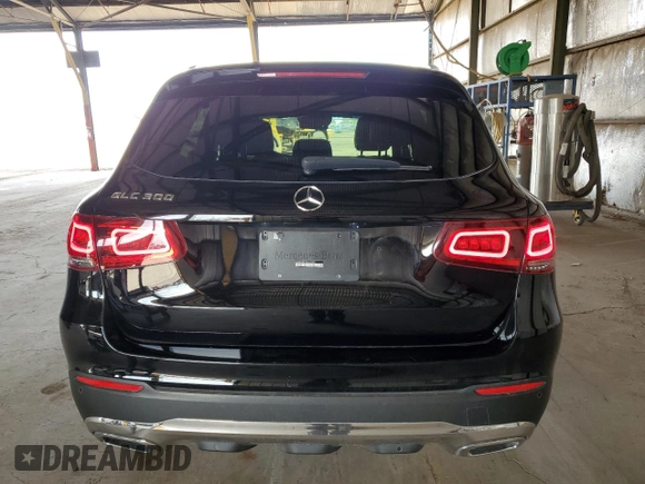 2021 Mercedes-Benz GLC 300 z VIN W1N0G8DB5MV296902, wystawiony jako Copart lot #54167005 z przebiegiem 62 371 mil mil oraz Szkoda całkowita • Salvage title. Historia ofert i sprzedaży dostępna na DreamBid. Obrazek 6.