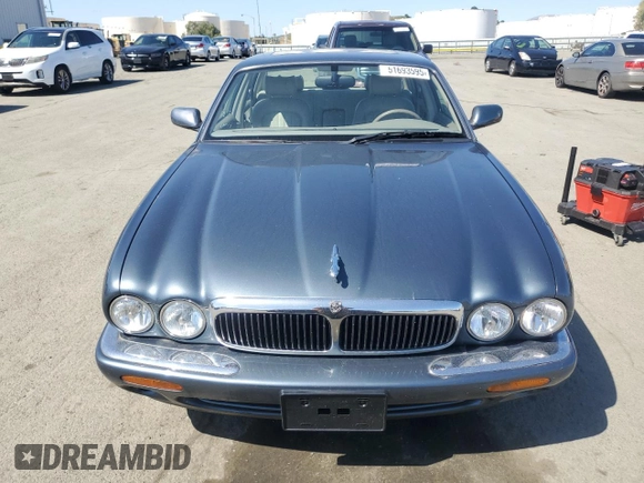 1998 Jaguar XJ with VIN SAJHX1247WC841374, listed as a Copart auction lot 51693595 with 109,509 mi miles and Clean Title. Bid and sale history available at DreamBid. Image 5.
