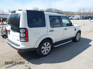 2016 Land Rover LR4 HSE with VIN SALAG2V6XGA778800, listed as a IAAI auction lot 42039649 with 126,486 mi miles and . Bid and sale history available at DreamBid. Image 4.