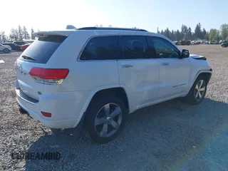 2015 Jeep Grand Cherokee Overland with VIN 1C4RJFCT6FC653386, listed as a IAAI auction lot 42084723 with 101,993 mi miles. Bid and sale history available at carsss.com. Image 4.