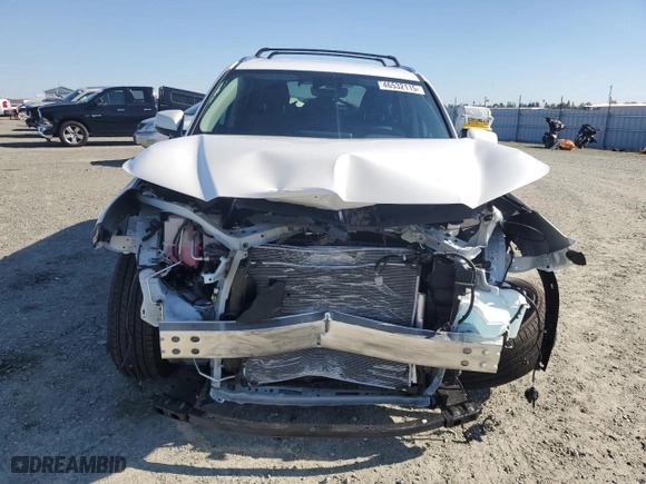 2024 Toyota Grand Highlander XLE with VIN 5TDAAAB59RS068968, listed as a Copart auction lot 46532115 with 2,760 mi miles and Salvage Title. Bid and sale history available at carsss.com. Image 5.