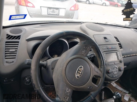 2013 Kia Soul ! with VIN KNDJT2A60D7576761, listed as a IAAI auction lot 42142415 with 1 mi miles. Bid and sale history available at carsss.com. Image 7.