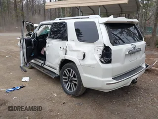 2018 Toyota 4Runner SR5 z VIN JTEBU5JR2J5563719, wystawiony jako IAAI lot #41795840 z przebiegiem Nie podano mil oraz . Historia ofert i sprzedaży dostępna na DreamBid. Obrazek 3.