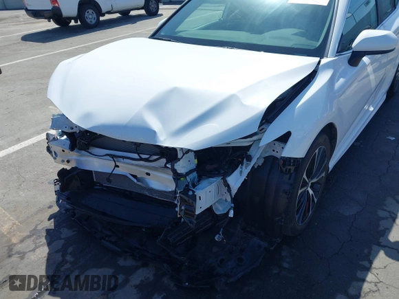 2020 Toyota Camry SE z VIN 4T1G11AK2LU970118, wystawiony jako IAAI lot #41950188 z przebiegiem 11 171 mil mil oraz . Historia ofert i sprzedaży dostępna na DreamBid. Obrazek 6.