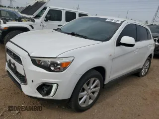 2015 Mitsubishi Outlander SE z VIN 4A4AP4AU5FE002789, wystawiony jako Copart lot #57981595 z przebiegiem 97 930 mil mil oraz Szkoda całkowita • Salvage title. Historia ofert i sprzedaży dostępna na DreamBid. Obrazek 1.