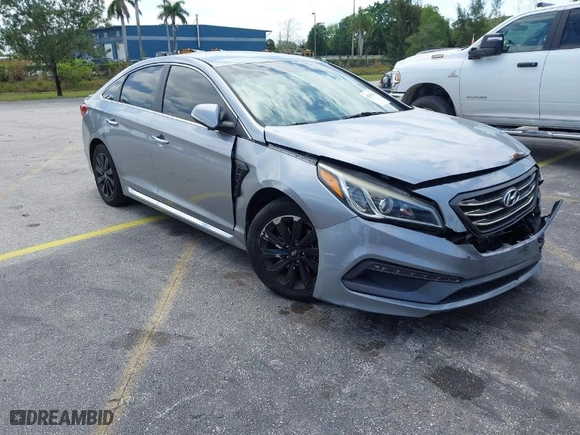 2015 Hyundai Sonata 2.4L Limited with VIN 5NPE34AF8FH060529, listed as a IAAI auction lot 42099311 with 98,546 mi miles. Bid and sale history available at carsss.com. Image 1.