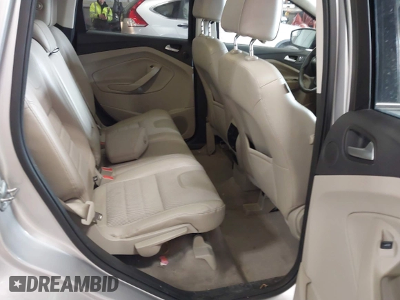 2016 Ford Escape SE with VIN 1FMCU0GX6GUB91605, listed as a IAAI auction lot 41640981 with 130,517 mi miles. Bid and sale history available at carsss.com. Image 8.