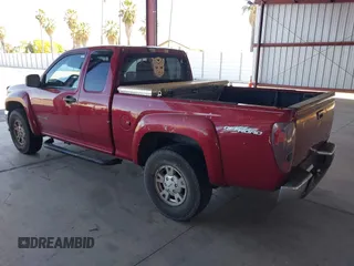 2004 GMC Canyon SLE Z71 z VIN 1GTDS196448128015, wystawiony jako IAAI lot #42306311 z przebiegiem 250 242 mil mil oraz . Historia ofert i sprzedaży dostępna na DreamBid. Obrazek 3.