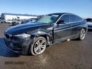 2018 BMW 3 Series 330i xDrive with VIN WBA8Z9C50JG827927, listed as a Copart auction lot 88681345 with 21,245 mi miles and Salvage Title. Bid and sale history available at carsss.com. Image 1.
