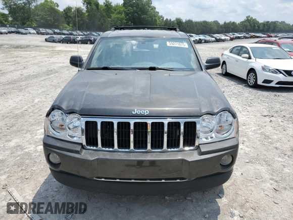 2005 Jeep Grand Cherokee Limited z VIN 1J8HR58245C680060, wystawiony jako Copart lot #59271075 z przebiegiem 263 384 mil mil oraz Czysty tytuł • Clean title. Historia ofert i sprzedaży dostępna na DreamBid. Obrazek 5.
