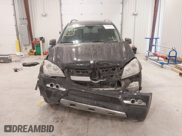 2011 Mercedes-Benz GL-Class GL 450 with VIN 4JGBF7BE2BA737203, listed as a IAAI auction lot 41364607 with 133,921 mi miles. Bid and sale history available at carsss.com. Image 13.
