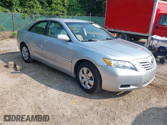 2007 Toyota Camry CE z VIN 4T1BE46K97U522294, wystawiony jako IAAI lot #42484284 z przebiegiem 150 683 mil mil oraz . Historia ofert i sprzedaży dostępna na DreamBid. Obrazek 1.
