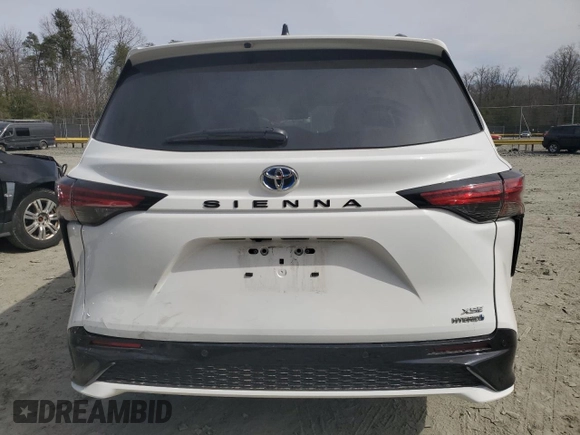 2022 Toyota Sienna XSE with VIN 5TDDRKEC2NS094411, listed as a Copart auction lot 46491605 with 72,740 mi miles and Salvage title. Bid and sale history available at DreamBid. Image 6.