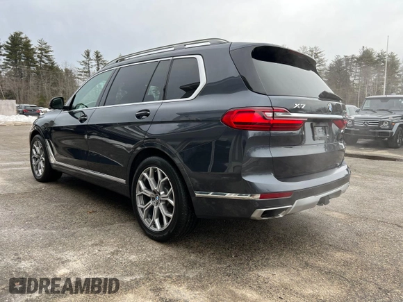 2020 BMW X7 xDrive40i with VIN 5UXCW2C0XL9C27572, listed as a Copart auction lot 47099815 with 99,426 mi miles and Clean Title. Bid and sale history available at carsss.com. Image 3.